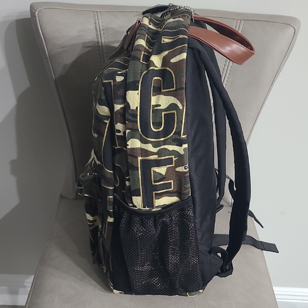 Robin Ruth California Camouflage Backpack - Picture 3 of 12